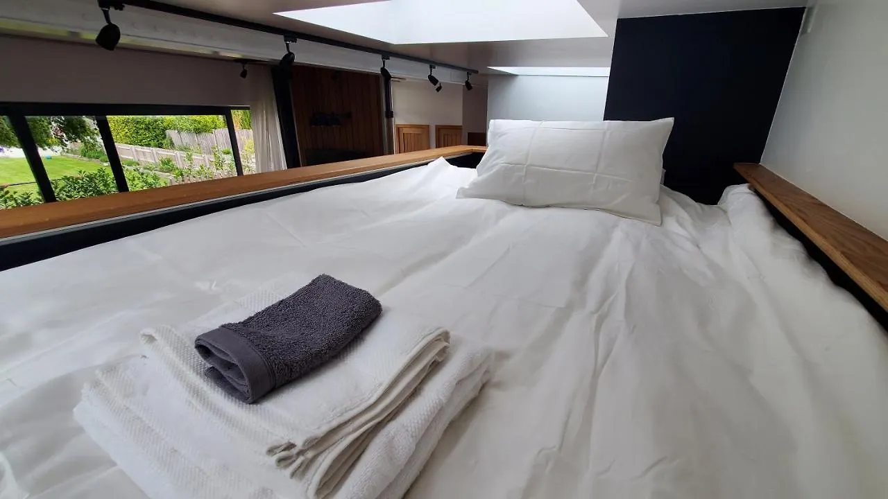 The Cedarwoods - Luxury For Up To 5 And Your Woof! Christchurch  0*, Christchurch (Dorset)
