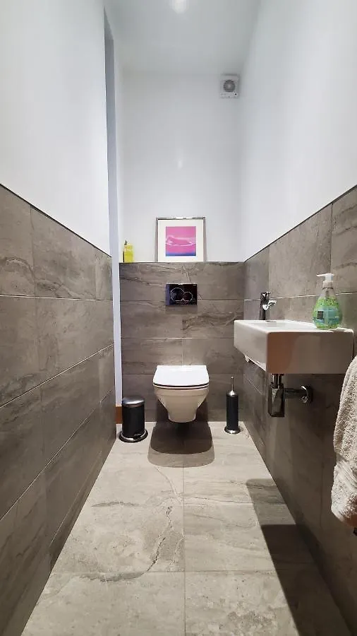 Apartment The Cedarwoods - Luxury For Up To 5 And Your Woof! Christchurch  United Kingdom