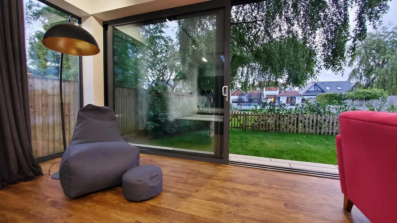 The Cedarwoods - Luxury For Up To 5 And Your Woof! Christchurch  Apartment Christchurch (Dorset)